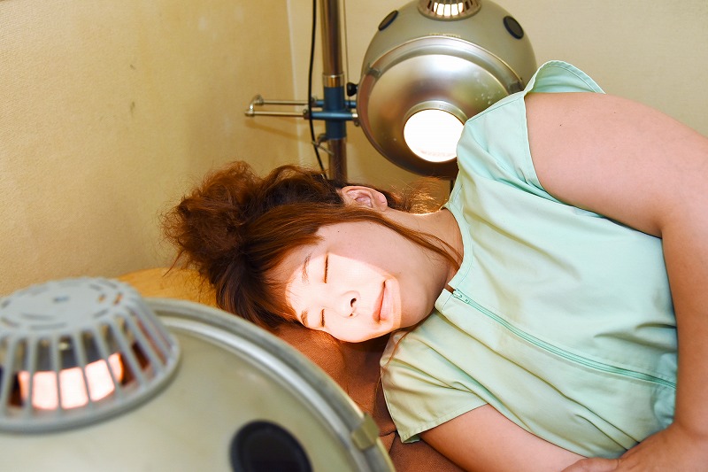 K・Iさん16歳女子、マスク焼けのコウケントー光線照射
